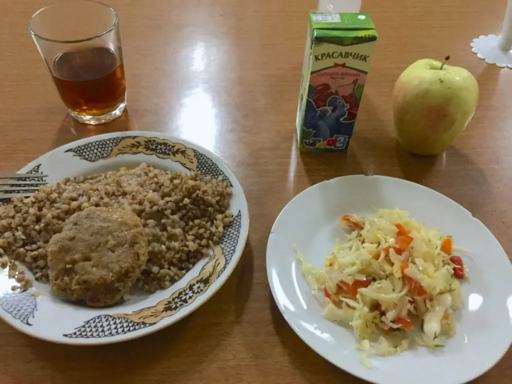 バレエ学校の夕食